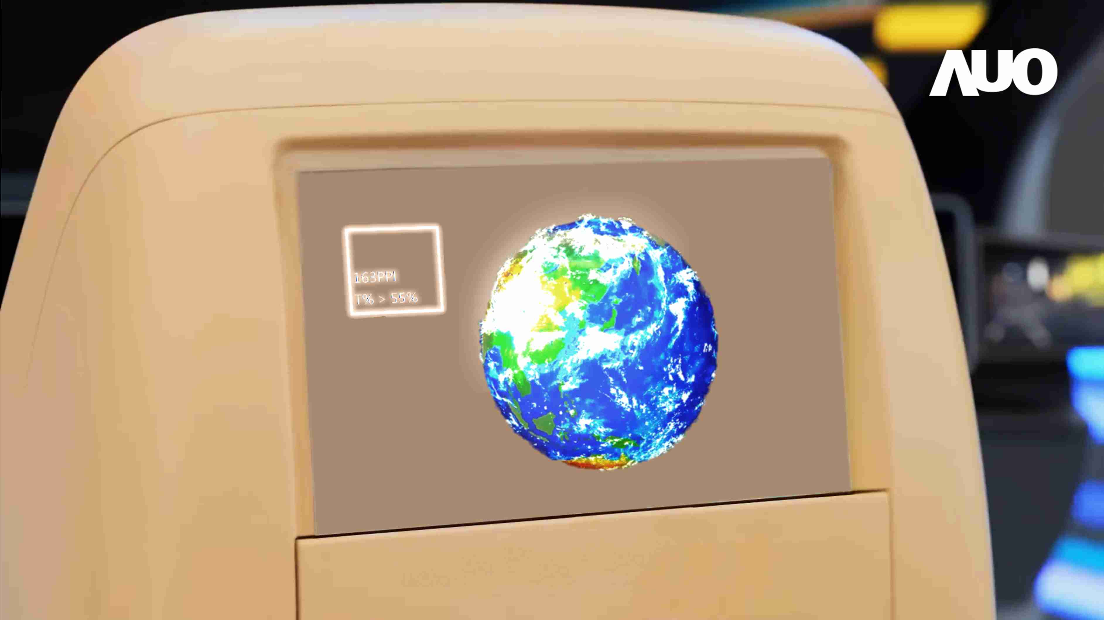 NG大舞台突破设计与制程挑战，，，推出全球最高分辨率163ppi的13.5吋透明Micro LED面板，，，并积极布局智能车市场，，以期拓展透明显示应用的可能性